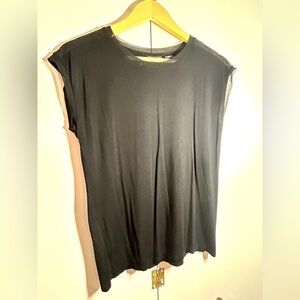 Tahari short sleeve extra small women’s black shirt